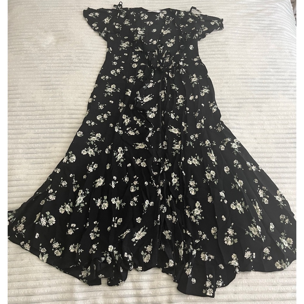 & Other Stories Black Floral Scarf / Wrap